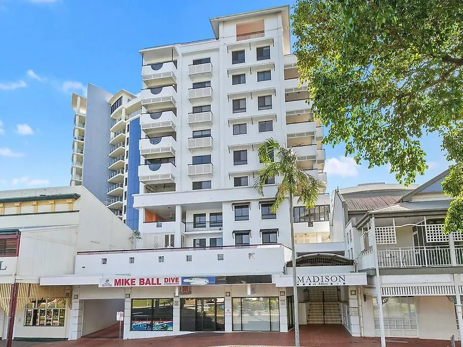 3 Bedroom Cbd Waterfront Luxury Apartment Cairns 0*,